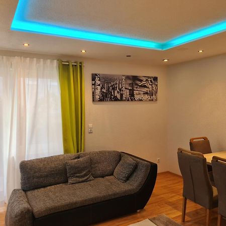 Exklusive Moderne 2 Zi. Wohnung In Ruhiger Lage Schechingen Exteriör bild
