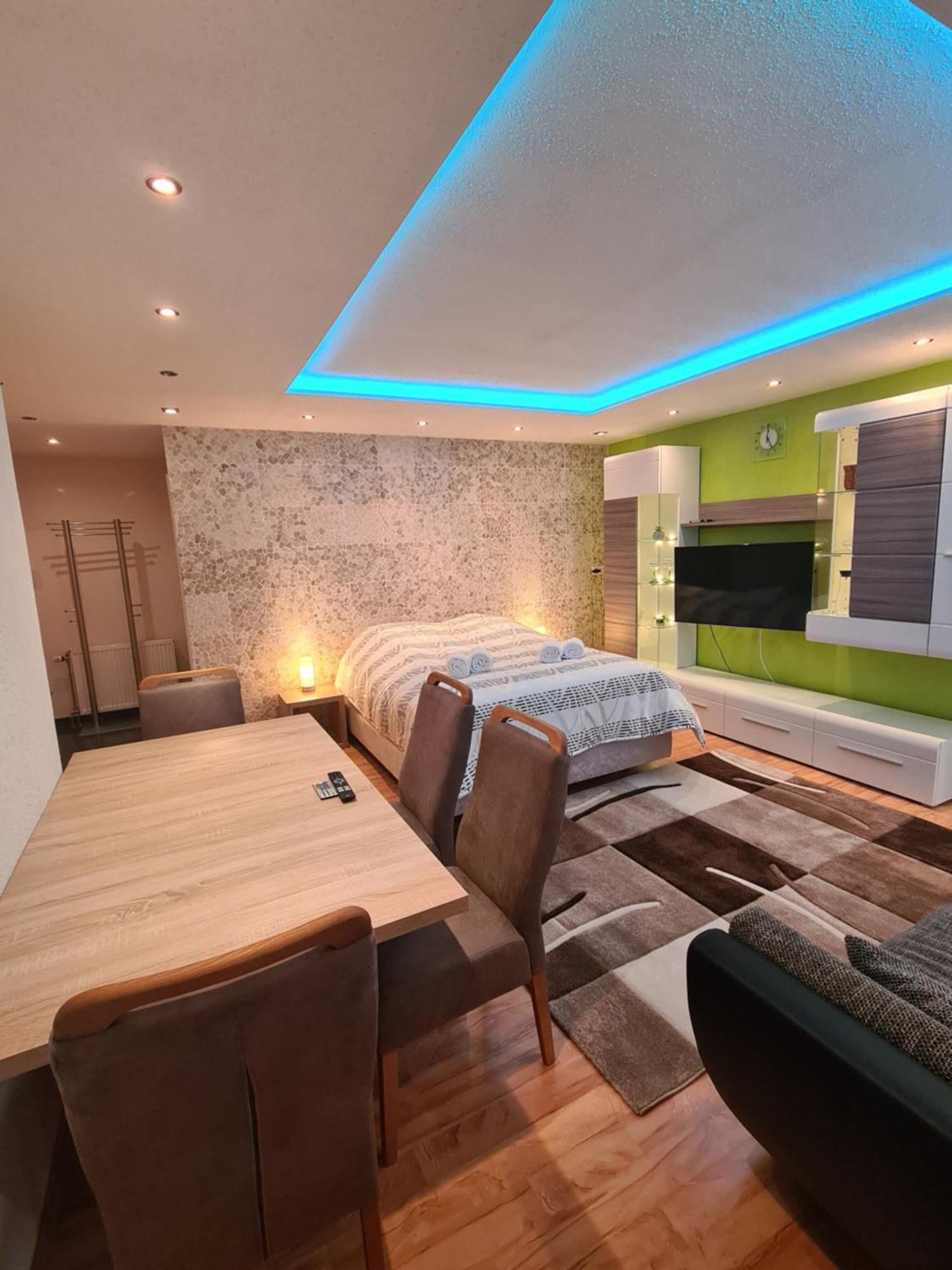 Exklusive Moderne 2 Zi. Wohnung In Ruhiger Lage Schechingen Exteriör bild