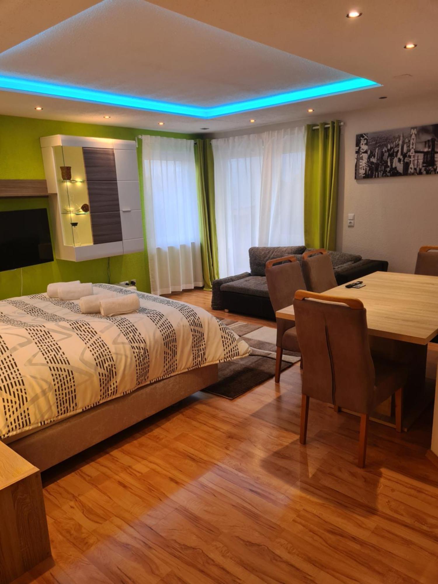 Exklusive Moderne 2 Zi. Wohnung In Ruhiger Lage Schechingen Exteriör bild